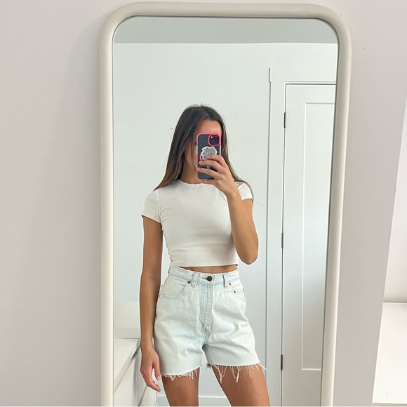 Vintage Levi’s jeans shorts - Picture 6 of 6